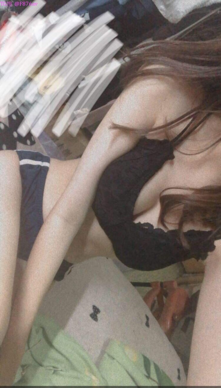 Nữ dược sĩ tốt bụng và ccò trai trúng số lần đầu gặp gái