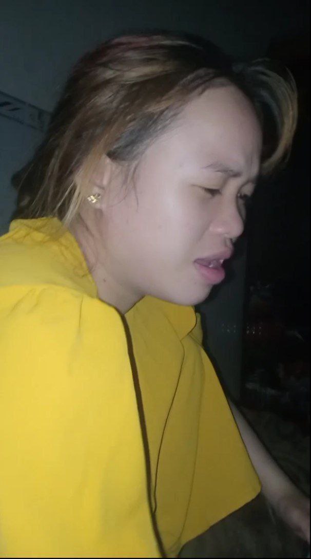 Mây mưa cùng chị chủ thầu vú to lồn không lông